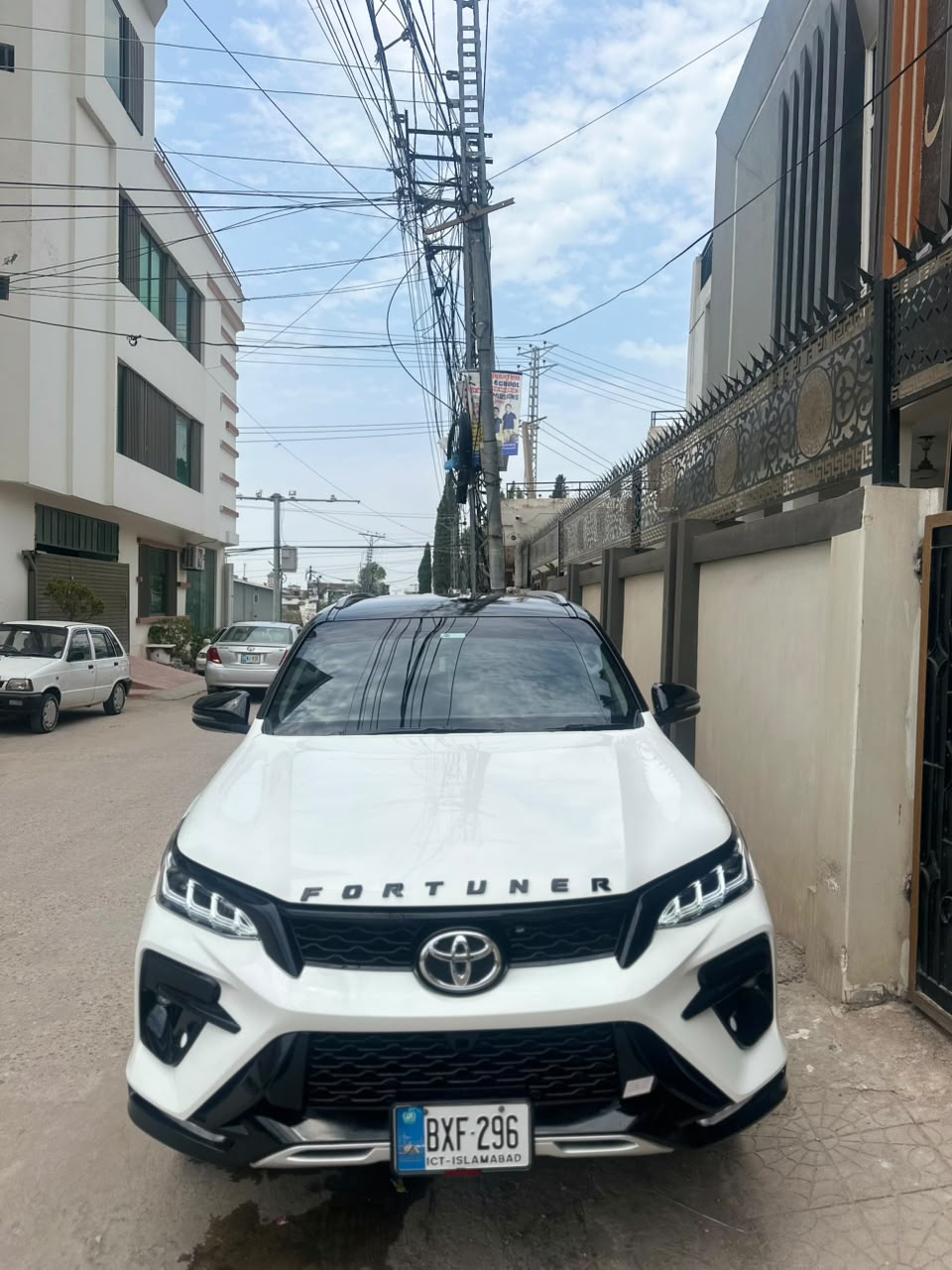 2025新款丰田fortuner7座SUV